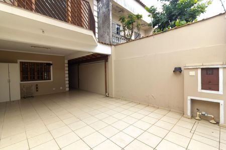 Casa para alugar com 140m², 3 quartos e 4 vagas Casa para alugar com 140m², 3 quartos e 4 vagasGaragem