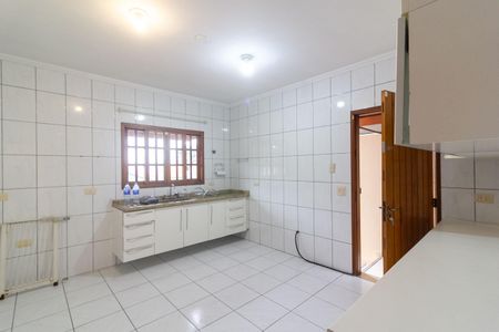 Casa para alugar com 140m², 3 quartos e 4 vagas Casa para alugar com 140m², 3 quartos e 4 vagasCozinha