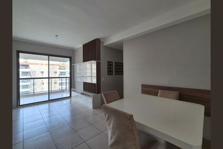 Apartamento para alugar com 69m², 2 quartos e 1 vaga