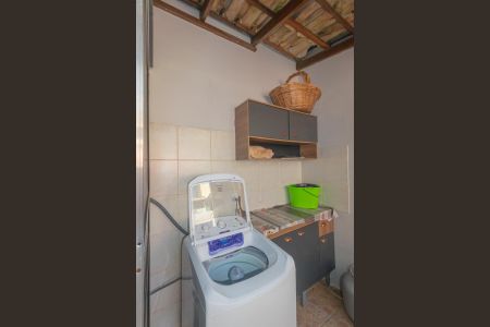 Casa de condomínio à venda com 89m², 3 quartos e 2 vagas Casa de condomínio à venda com 89m², 3 quartos e 2 vagasLavanderia
