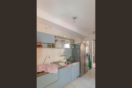 Cozinha de casa de condomínio à venda com 3 quartos, 89m² em Rio Branco, Canoas