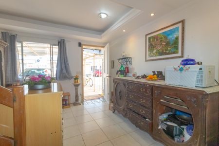 Sala de casa de condomínio à venda com 3 quartos, 89m² em Rio Branco, Canoas