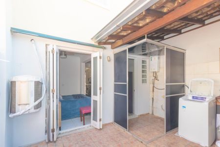 Casa de condomínio à venda com 89m², 3 quartos e 2 vagas Casa de condomínio à venda com 89m², 3 quartos e 2 vagasLavanderia