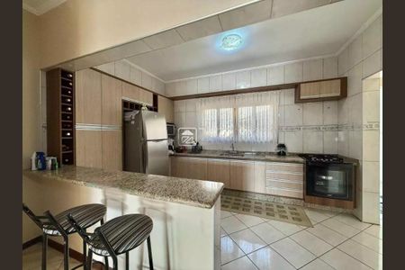Casa de condomínio à venda com 221m², 3 quartos e 3 vagasFoto 06