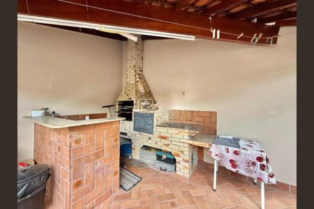 Casa de condomínio à venda com 221m², 3 quartos e 3 vagasFoto 09