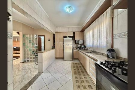 Casa de condomínio à venda com 221m², 3 quartos e 3 vagasFoto 07