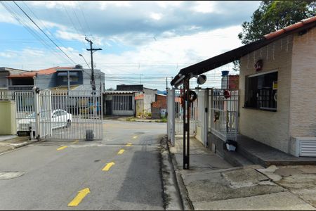 Casa de condomínio para alugar com 55m², 2 quartos e 2 vagasEntrada Social 