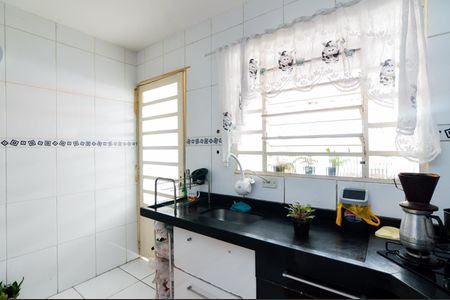 Casa de condomínio para alugar com 55m², 2 quartos e 2 vagasCozinha