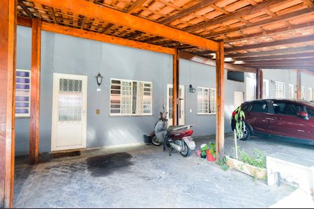 Casa de condomínio para alugar com 55m², 2 quartos e 2 vagasGaragem