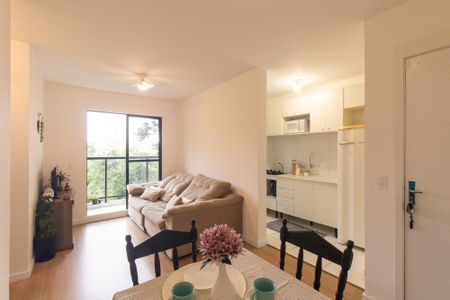 Sala de apartamento para alugar com 2 quartos, 52m² em Xaxim, Curitiba