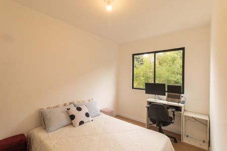 Quarto 1 de apartamento para alugar com 2 quartos, 52m² em Xaxim, Curitiba