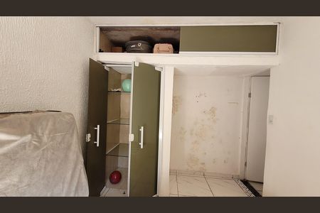 Casa para alugar com 35m², 1 quarto e 2 vagasQuarto