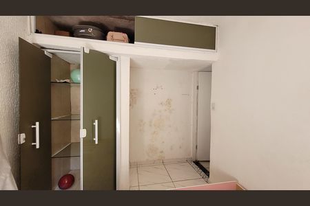 Casa para alugar com 35m², 1 quarto e 2 vagasQuarto