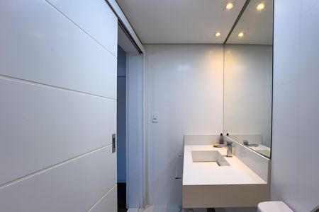 Apartamento para alugar com 87m², 2 quartos e 2 vagasBanheiro do quarto 1