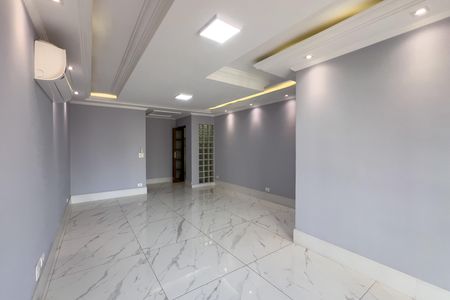 Apartamento para alugar com 87m², 2 quartos e 2 vagasSala