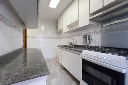 Apartamento para alugar com 87m², 2 quartos e 2 vagasCozinha e área de serviço