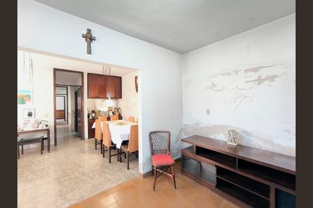 Casa para alugar com 500m², 3 quartos e 2 vagasSala de TV