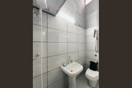 Casa para alugar com 500m², 3 quartos e 2 vagasBanheiro 2