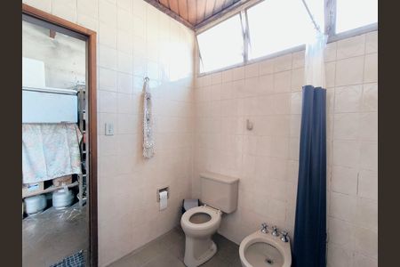 Casa para alugar com 500m², 3 quartos e 2 vagasBanheiro de serviço