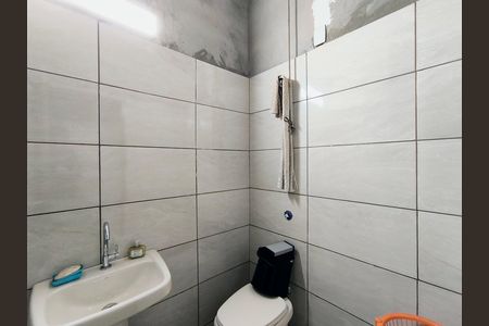 Casa para alugar com 500m², 3 quartos e 2 vagasBanheiro 2
