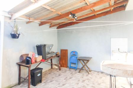 Casa para alugar com 50m², 2 quartos e 1 vagaÁrea de Serviço