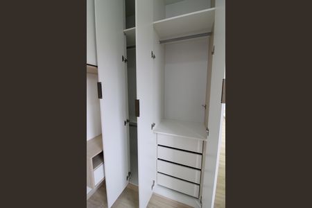 Apartamento para alugar com 38m², 2 quartos e 1 vagaQuarto 2 - Armários