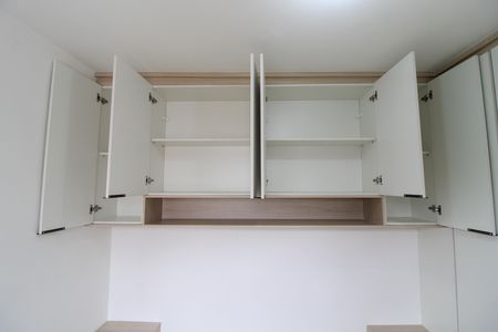 Apartamento para alugar com 38m², 2 quartos e 1 vagaQuarto 2 - Armários