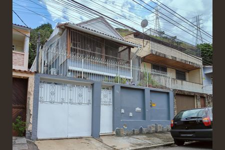 Casa à venda com 283m², 6 quartos e 1 vagaFachada