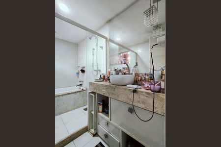 Casa à venda com 283m², 6 quartos e 1 vagaBanheiro da Suíte