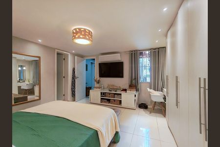 Casa à venda com 283m², 6 quartos e 1 vagaSuíte