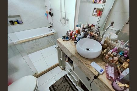 Casa à venda com 283m², 6 quartos e 1 vagaBanheiro da Suíte