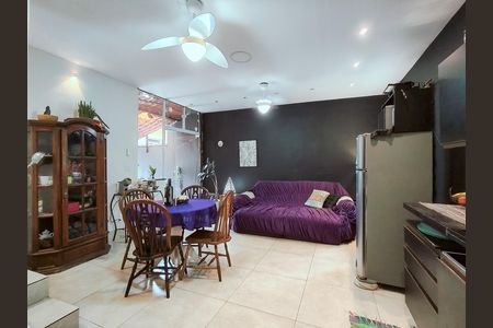 Casa à venda com 283m², 6 quartos e 1 vagaSala