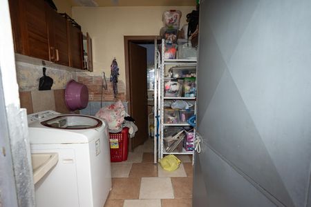 Casa à venda com 80m², 3 quartos e 2 vagasÁrea de Serviço