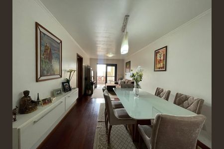 Apartamento à venda com 137m², 3 quartos e 2 vagas Apartamento à venda com 137m², 3 quartos e 2 vagasSala jantar