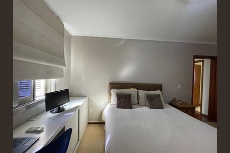 Apartamento à venda com 137m², 3 quartos e 2 vagas Apartamento à venda com 137m², 3 quartos e 2 vagasSuíte