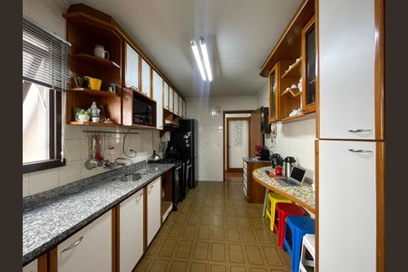 Apartamento à venda com 137m², 3 quartos e 2 vagas Apartamento à venda com 137m², 3 quartos e 2 vagasCozinha
