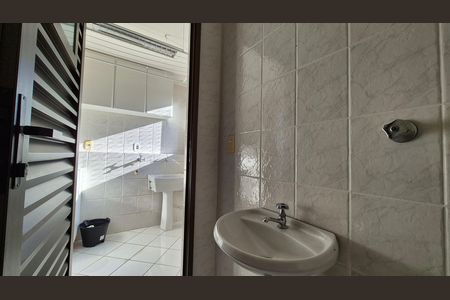 Apartamento para alugar com 78m², 2 quartos e 2 vagas Apartamento para alugar com 78m², 2 quartos e 2 vagasBanheiro