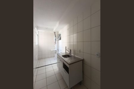 Apartamento para alugar com 42m², 2 quartos e sem vaga Apartamento para alugar com 42m², 2 quartos e sem vagaCozinha e Área de Serviço