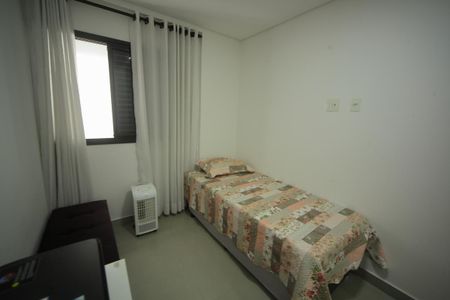 Apartamento à venda com 82m², 3 quartos e 2 vagasQuarto 2 