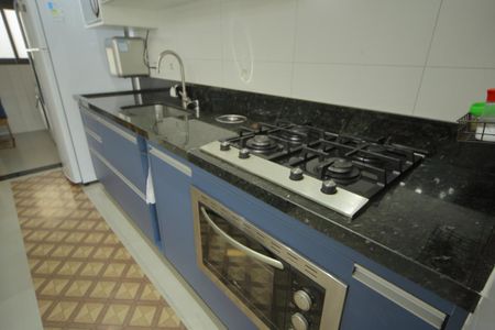 Apartamento à venda com 82m², 3 quartos e 2 vagasCozinha 