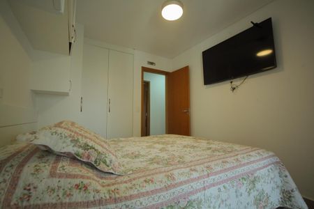 Apartamento à venda com 82m², 3 quartos e 2 vagasSuíte 