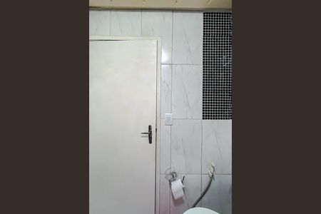 Apartamento à venda com 75m², 2 quartos e sem vaga Apartamento à venda com 75m², 2 quartos e sem vagaBanheiro