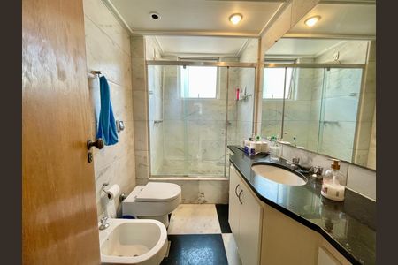 Apartamento à venda com 198m², 4 quartos e 3 vagas