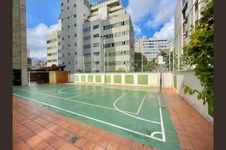 Apartamento à venda com 198m², 4 quartos e 3 vagas