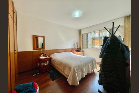 Apartamento à venda com 198m², 4 quartos e 3 vagas