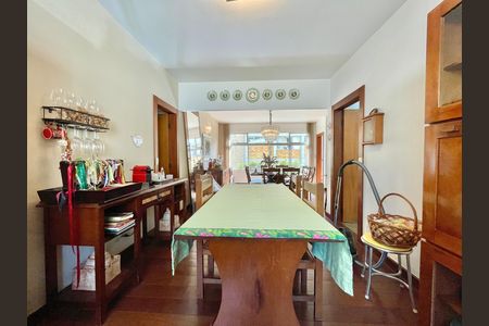 Apartamento à venda com 198m², 4 quartos e 3 vagas
