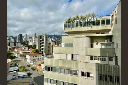 Apartamento à venda com 198m², 4 quartos e 3 vagas