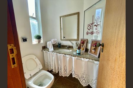 Apartamento à venda com 198m², 4 quartos e 3 vagas