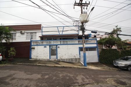 Casa à venda com 103m², 3 quartos e 1 vagaFachada