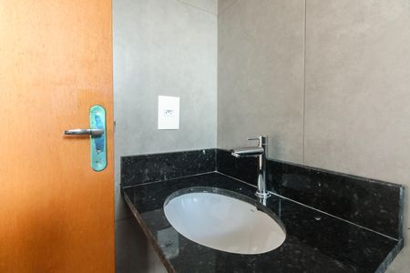 Apartamento para alugar com 43m², 2 quartos e sem vagaBanheiro 